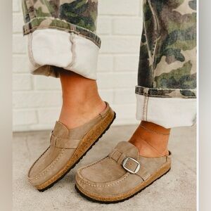 Birkenstock BUCKLEY CLOG NWT